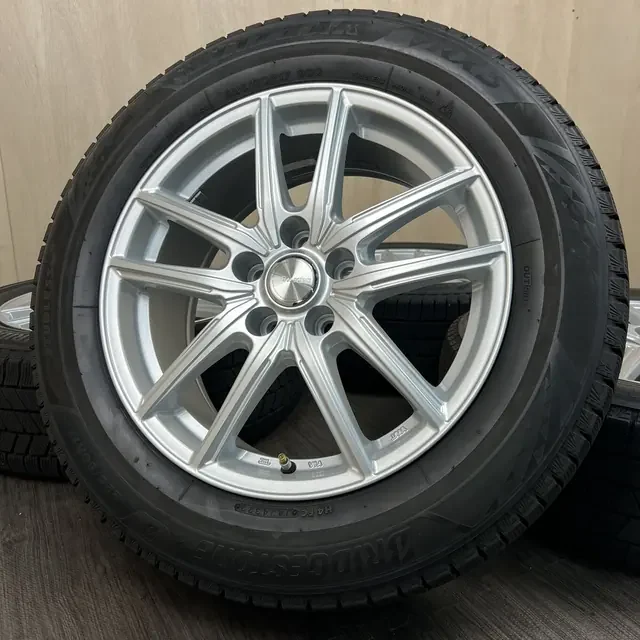 BRIDGESTONE ECO FORME, R17 · 5x114.3 · 7.5JJ · ET40 — GTYRES set 73S40426 photo