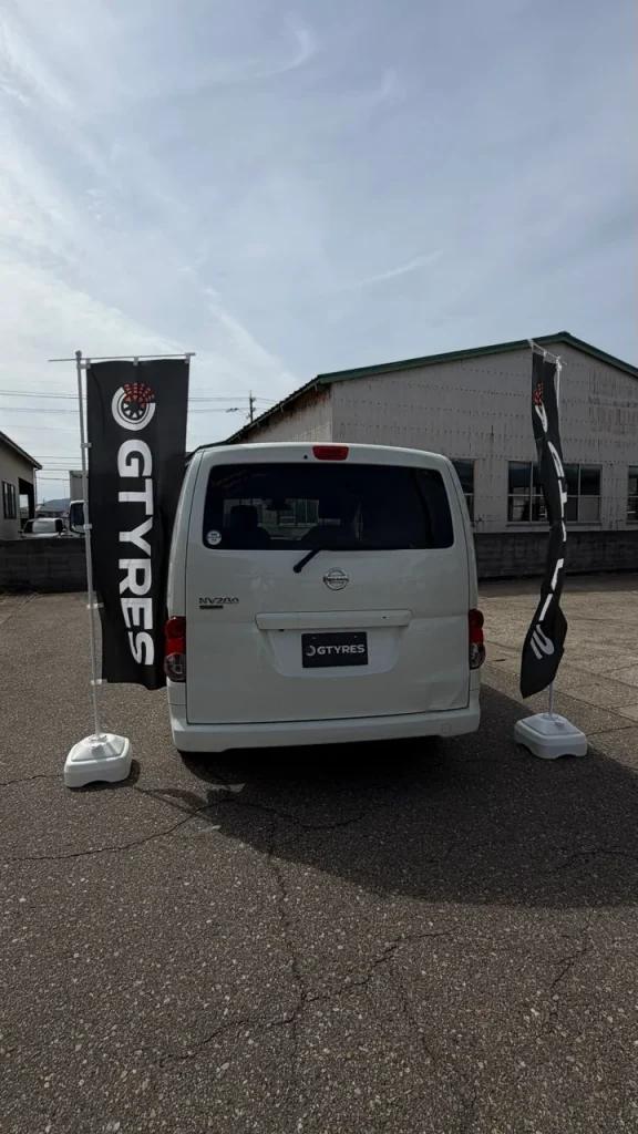 Nissan NV200 · photo 2