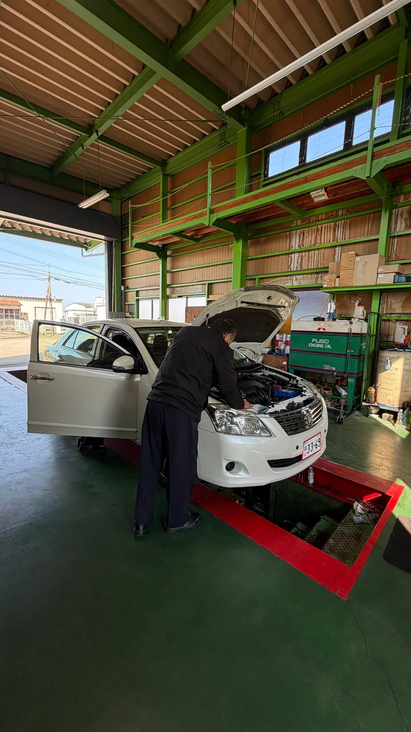 Toyota Premio · фото 20