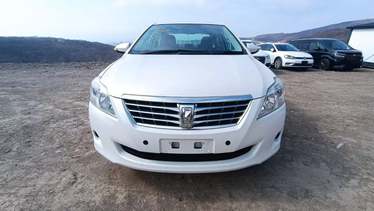 Toyota Premio · фото 25