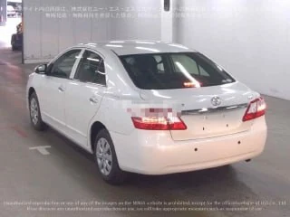 Toyota Premio · photo 3