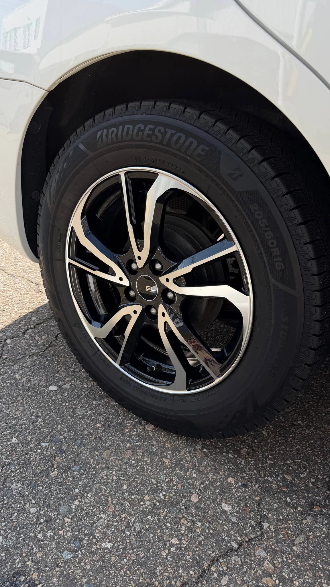 Toyota Premio · фото 19