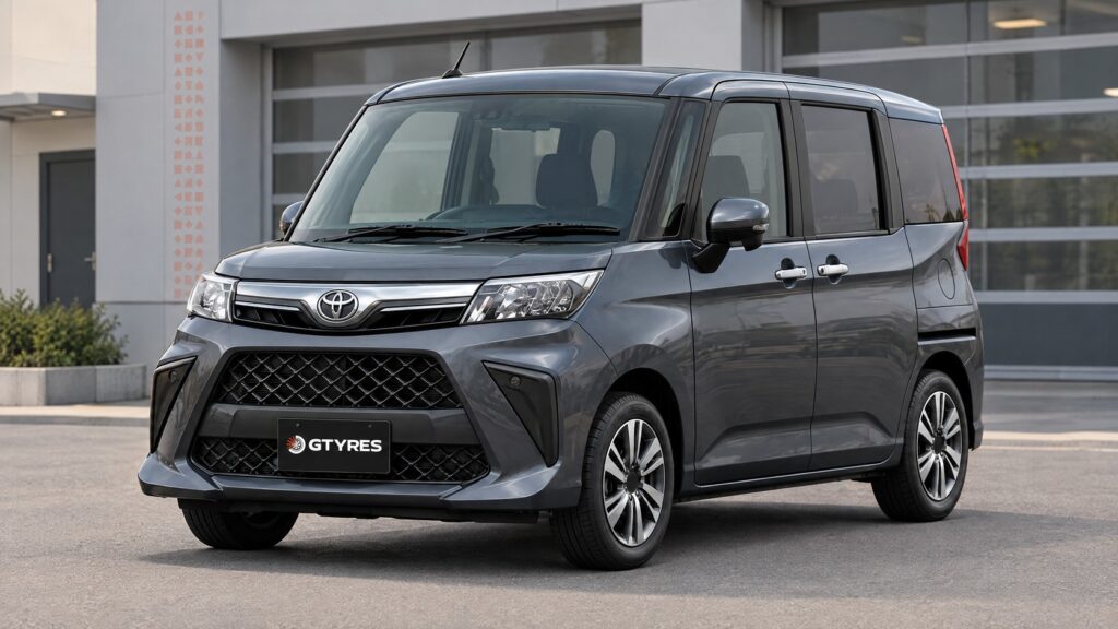 Toyota Roomy Custom G: высокий компактный хэтчбек со сдвижными дверями