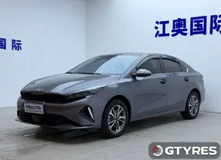 KIA K3 2023 &mdash; Photo 1 of 6